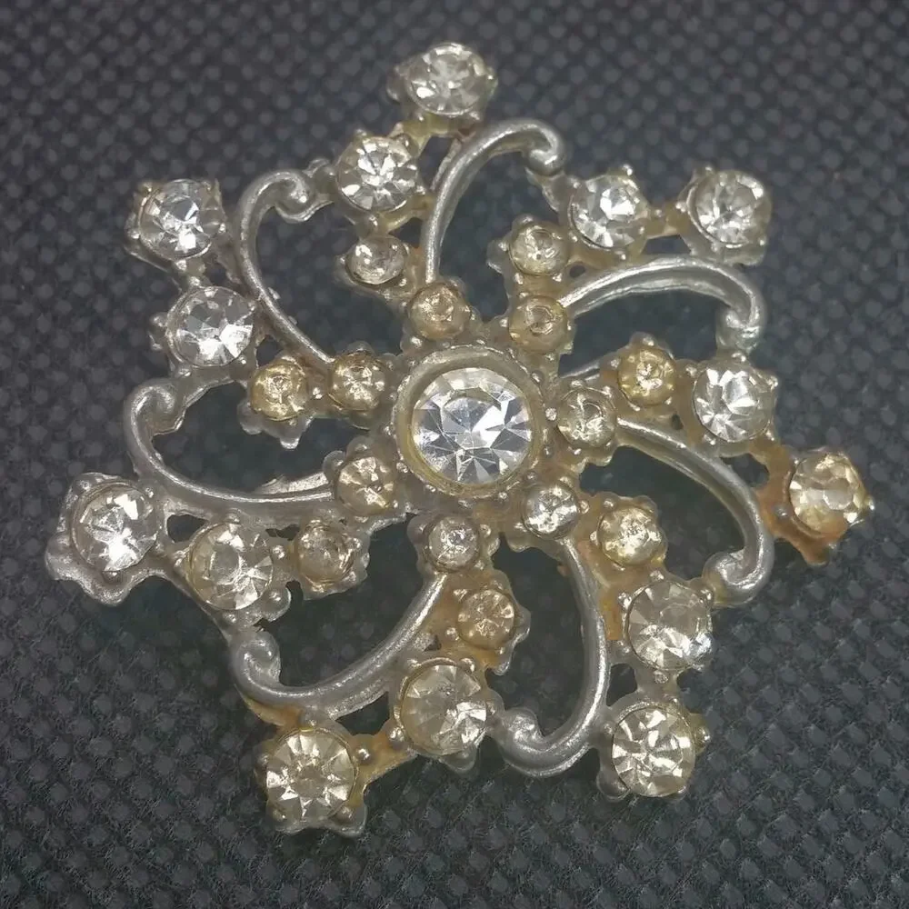 Vintage Silver Tone Flower Brooch 1970s Rhinestone Pin Starburst Retro Costume